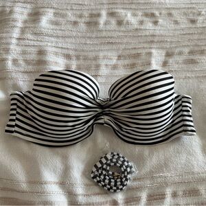 Victoria’s Secret bikini top